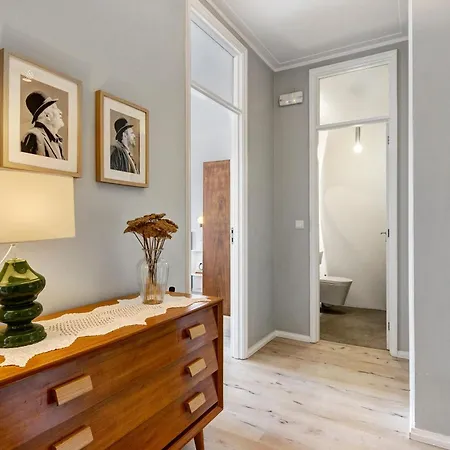 Spacious Bright Ap 2 Apartment *
